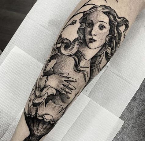 Birth Of Venus Tattoo, Aphrodite Tattoo, Witchcraft Tattoos, Venus Tattoo, Roman Tattoo, Fantasy Tattoos, Goddess Tattoo, Birth Of Venus, Medusa Tattoo