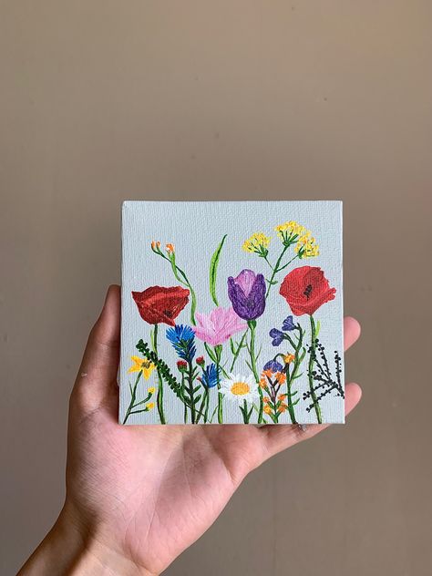Wildflowers on 4x4” stretched canvas Canvas Painting Acrylic Easy, Canvas Painting Ideas 6x6, Cute Flower Paintings On Canvas, Canvas Art Flowers Simple, Square Small Canvas Paintings, Paint Ideas On Small Canvas, Painted Wildflowers Acrylic, Tiny Painting Ideas On Canvas, Painting Inspo Easy Acrylic