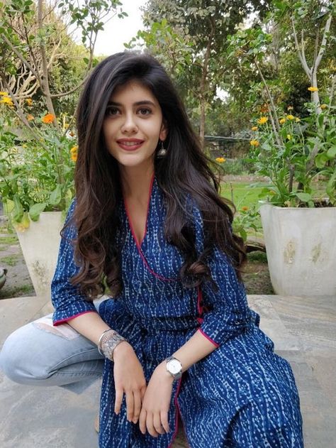 27 Pictures Of Gorgeous Sanjana Sanghi Who Is Sure To Be The Next Big Bollywood Crush Haute Couture, Couture, Sanjana Sanghi, Women Kurta, Indian Designer Suits, Simple Kurti Designs, Casual Indian Fashion, Long Kurti Designs, Traditional Indian Outfits