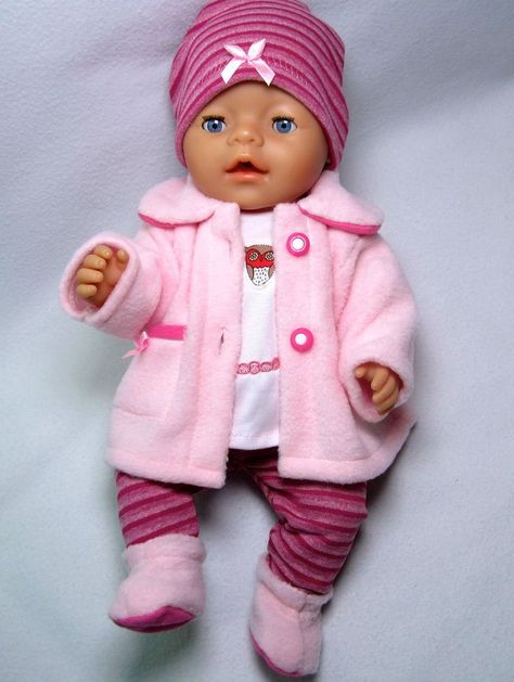 Diy Doll Clothes, Easy Baby Sewing Patterns, Baby Born Kleidung, Baby Born Clothes, Bitty Baby Clothes, Baby Doll Clothes Patterns, Knitting Dolls Clothes, Doll Clothes Patterns Free