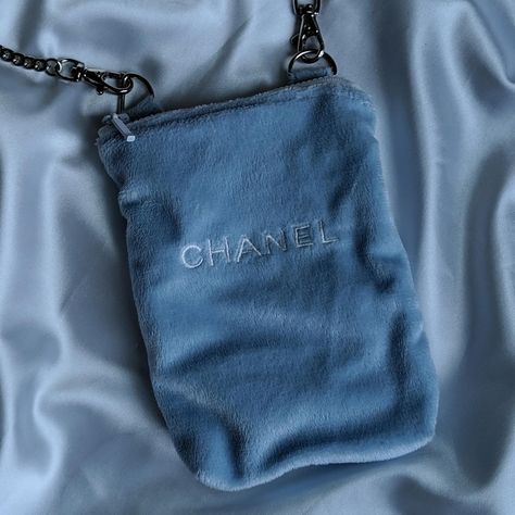 mini velour side bag Sewing, Instagram, Side Bag, Side Bags, April 11, Siding, On Instagram