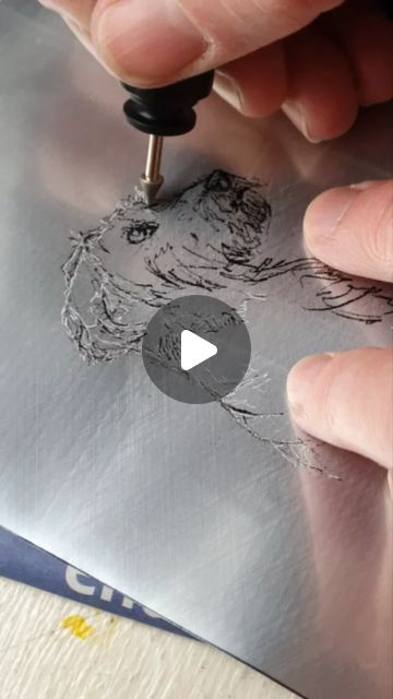 Diana Parkhouse - Paper Artist Person on Instagram: "This is a demonstration that for intaglio etching you don't need a press. You don't need a washing mangle. You don't need a cold press laminator.  You don't need an x cut express.  You don't need new sheet metals. You don't need chemicals. You don't need drypoint perspex.You don't need etching paper to print on. You can use some or all those things, yes! But you could also use an aluminium drink can, an old craft knife blade (though I do love my little electric engraver as seen in the video), a castor wheel off a chair and some cheap watercolour paper. In the video I share my image transfer method. You don't even need to do that. You can scratch your design directly onto the can with as much or as little sketch prep as you like, though r Homemade Printing Press, Printing On Metal, Copper Metal Art, Metal Etching Art, Tetra Pak Etching, Drypoint Etching Techniques, Tetra Pack Printing, Dry Point Etching Ideas, Metal Etching Tutorial