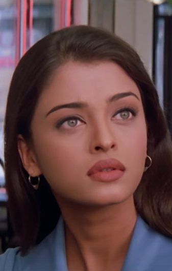 Aishwary Rai. Ashwariya Rai, Aishwarya Rai Young, 90s Makeup Look, Bollywood Makeup, Aishwarya Rai Pictures, Look 80s, Meagan Good, 90s Makeup, Vintage Bollywood