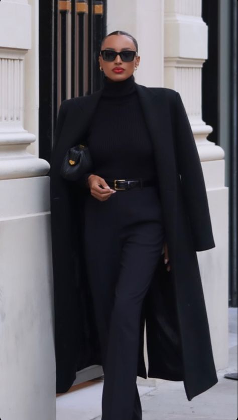 Fall Outfits Elegant Chic, All Black Boss Lady Outfit, Fall Outfits Luxury, Chic Boss Lady Outfit, Monochrome Style Women, Corporate Professional Outfits, Elegant Outfit Winter Classy, Black Women Sophisticated Outfits, Jastookes Style