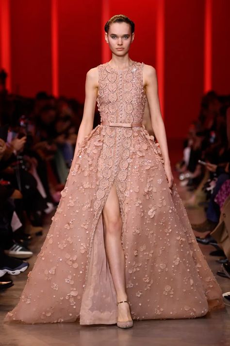 Elie Saab Couture Spring 2024 [PHOTOS] Couture, Ellie Saab, Elie Saab Couture, Elie Saab 2024, 1930s Fashion Dresses, Couture 2024, Gucci Gown, Glamorous Evening Dresses, Paul Gaultier Spring