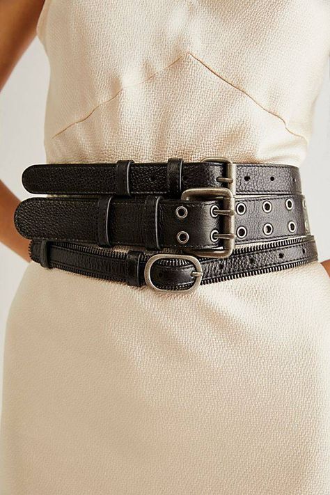 Unnecessary Belts Are the Fall Accessory Trend You NTK About | Who What Wear Multiple Belts, Oversized Band Tee, Simple Pearl Necklace, Nashville Style, Belt Top, Studded Belt, Hair Rings, Fall Accessories, Brown Belt