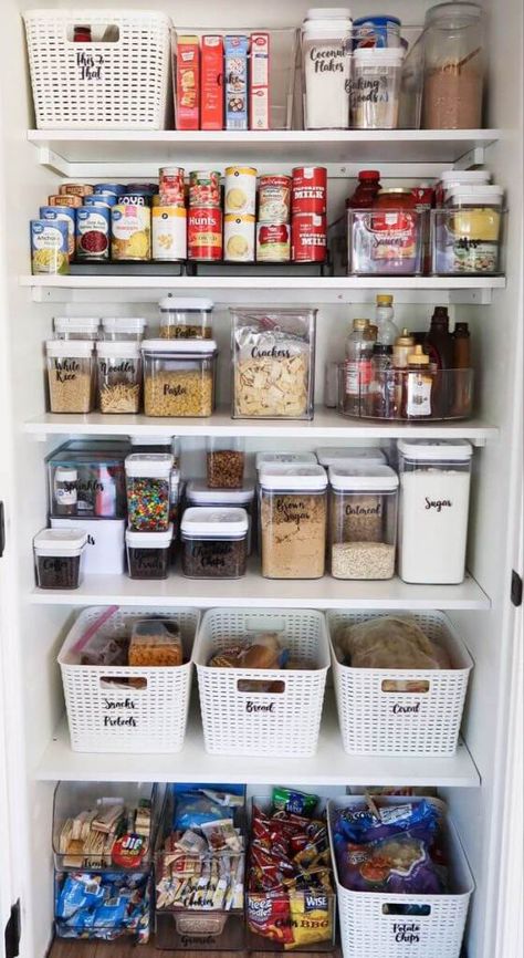 Essen, Organisation, Super Small Pantry Organization, Storage Ideas For Small Pantry, Small Food Cabinet Organization, Aesthetic Organized Kitchen, Bedroom Pantry Ideas, Small Food Pantry Ideas, Pantry Inspo Small