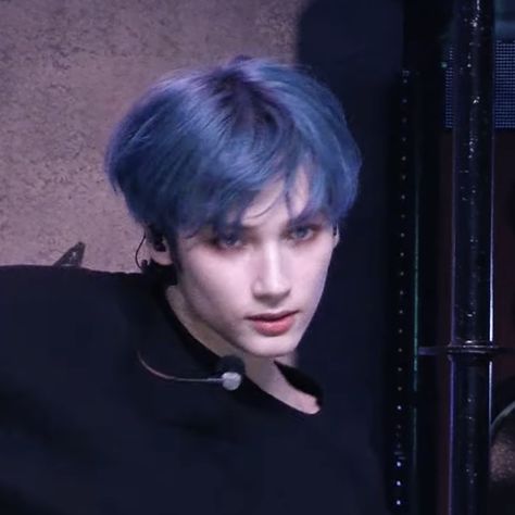 txt huening kai lq icon Penguins, Blue Hair, You Are My Everything, Huening Kai, Emo Bands, Asian Boys, My Only Love, Pink Hair, Boyfriend Material