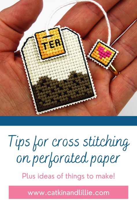 Crosstich Patterns Free Small, Tiny Heart Cross Stitch, Sewing Cross Stitch Patterns, Cross Stitch Paper, Cross Stitch Gift Ideas Projects, Cross Stitch On Paper, Perforated Paper Cross Stitch Patterns, Cross Stitch Patterns Mini, Cross Stitch Magnets