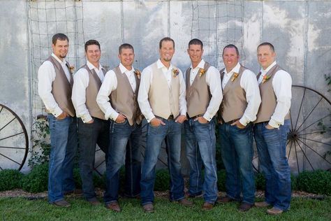 Casual Blue Jean and Tan Vest Groomsmen Look Turquoise Groomsmen, Groomsmen Jeans, Country Groomsmen, Mismatched Groomsmen, Rustic Wedding Groomsmen, Jeans Wedding, Wedding September, Wedding Groomsmen Attire, Groomsmen Looks