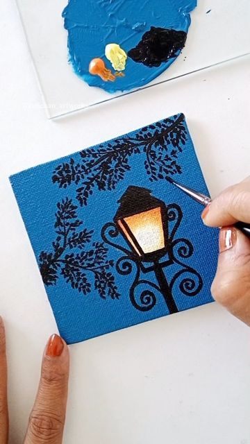 Mini Canvas Art Aesthetic Acrylic, Drawing On Mini Canvas, Aesthetic Mini Canvas Painting Ideas, Lamp Painting Acrylic, Streetlight Painting, Easy Mini Paintings, Aesthetic Mini Canvas Paintings, Street Lamp Painting, Mini Paintings Ideas Easy