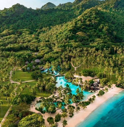 Everything You Need To Know When Booking Laucala Island in Fiji for Your Destination Wedding Bora Bora, Laucala Island, Violet Wedding, Luxury Resorts, Beautiful Places On Earth, Private Island, Wedding Service, Tropical Paradise, Luxury Resort