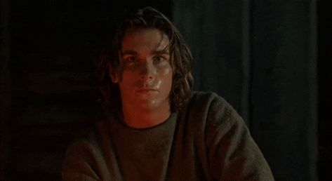 Christian Bale Eyeshadow, Christian Bale Gifs, Christian Bale Long Hair, Christian Bale Aesthetic, Christian Bale 90s, Young Christian Bale, Christian Bale Gif, Guys My Age, American Pyscho