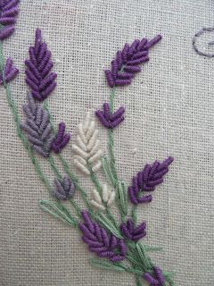 Brazilian Embroidery, Silk Ribbon Embroidery, Áo Blu, Pola Bordir, Embroidery Stitches Tutorial, Pola Sulam, 자수 디자인, Sewing Embroidery Designs, Flower Embroidery Designs