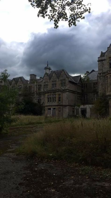 Denbeigh Mental Asylum, Wales Asylum Aesthetic Girl, Mental Institution Psychiatric Hospital, Abandoned Mental Asylum, Abandoned Asylums Psychiatric Hospital, Victorian Asylum Aesthetic, Insane Asylum Room, Mental Asylum Room, Asylum Aesthetic, Old Asylum