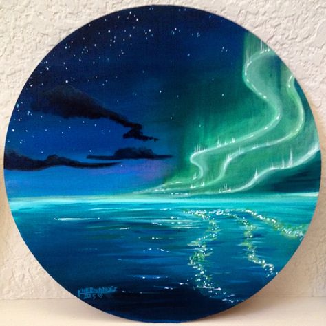 Aurora Borealis Art Project, Round Canvas Painting Ideas, Pnw Lifestyle, Round Canvas Painting, Aurora Borealis Painting, Aurora Borealis Art, Pnw Art, Northern Lights Art, Vinyl Art Paint