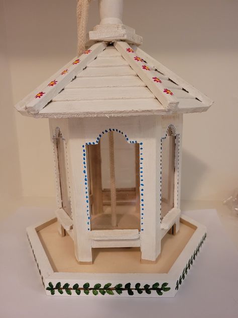 Bird Feeder Painting Ideas, Cute Gazebo, Painted Bird Feeder, Gazebo Bird Feeder, Bird Feeder, Birds Painting, House Painting, Bird Houses, Bird Feeders