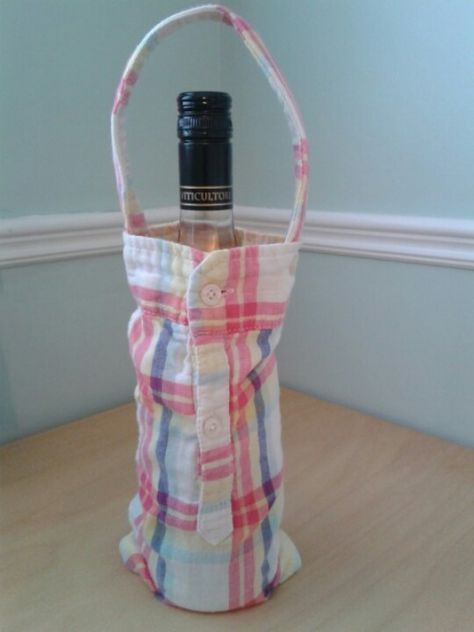 Shirt sleeve into wine bag Craft Ideas, Upcycled Shirt, Upcycle Shirt, Wine Bag, Bottle Bag, Sewing For Kids, Shirt Sleeves, Diy Ideas, Reusable Water Bottle