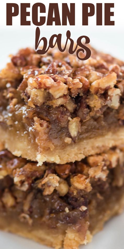 Essen, Pecan Desserts Recipes, Pecan Bars Recipe, Pecan Pie Bar, Maple Pecan Pie, Pecan Bites, Pecan Pie Bars Recipe, Pie Bars Recipe, Pie Bar Recipes