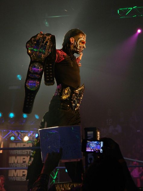 Jeff Hardy Jeff Hardy Wallpapers Iphone, Jeff Hardy Pfp, Jeff Hardy 90s, Jeff Hardy Aesthetic, Jeff Hardy Wallpapers, Jeff Hardy Tna, Jeff Hardy Willow, Wwe Jeff Hardy, Aj Styles Wwe