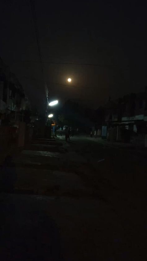 Pictures Of Outside Dark, Street Dark Night, Dark Times Aesthetic, Night Outside Pictures, Walking In Street At Night Aesthetic, Walking In The Street At Night Aesthetic, Dark Night Pictures, Dark Streets Night, Night Time Aesthetic Pictures