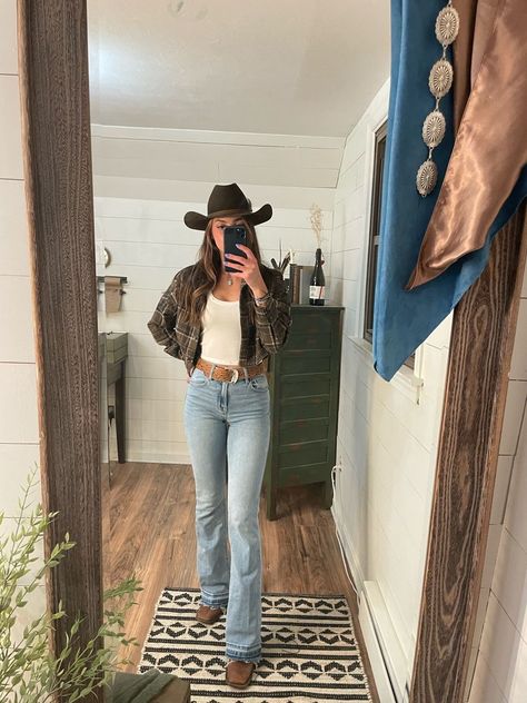 Curve Love Ultra High Rise Stretch … curated on LTK Fair And Rodeo Outfit Ideas, Cowgirl Outfits Midsize, Simple Outfits With Cowgirl Boots, Country Outfits For Work, Austin Tx Outfits Winter, Country Autumn Outfit, Old Cowgirl Aesthetic, Boho Rodeo Outfit, Casual Boho Western Outfits