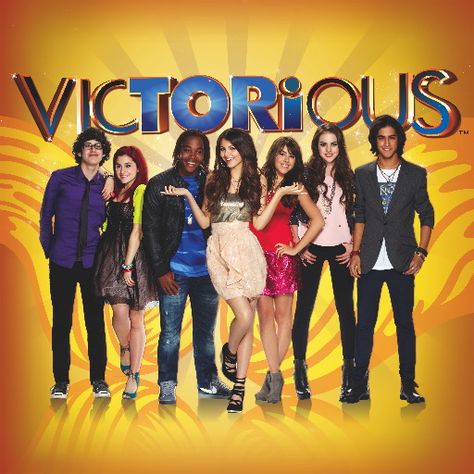 Old memories now Sam and cat😊🌸 Victorious Tv Show, Victorious Nickelodeon, Hollywood Arts, Icarly And Victorious, Liz Gilles, Dan Schneider, Victorious Cast, Tori Vega, Sam & Cat
