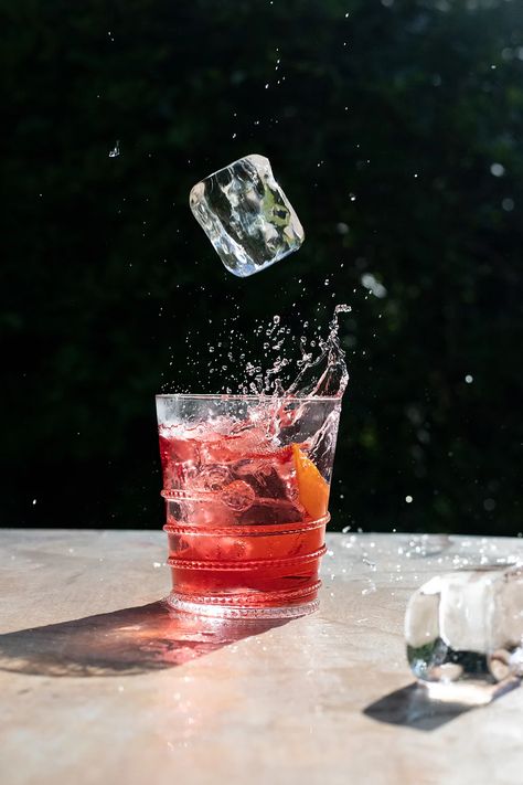 Bartender Pouring Drinks, Cocktail Dark Photography, Fun Cocktail Photography, Cocktail Of The Month, Bar Drink Photography, Cocktail Making Photography, Negroni Cocktail Photography, Cocktail Lifestyle Photography, Cocktail Photography Ideas