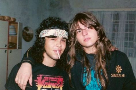 Metalheads, Headbangers: 50 Interesting Snapshots That Capture Heavy Metal Subculture of the 1980s Metal Subculture, 80’s Hair, 80s Heavy Metal, Punk Tee, Metal Heads, Awkward Family Photos, Underground Music, Hardcore Punk, Heavy Metal Music