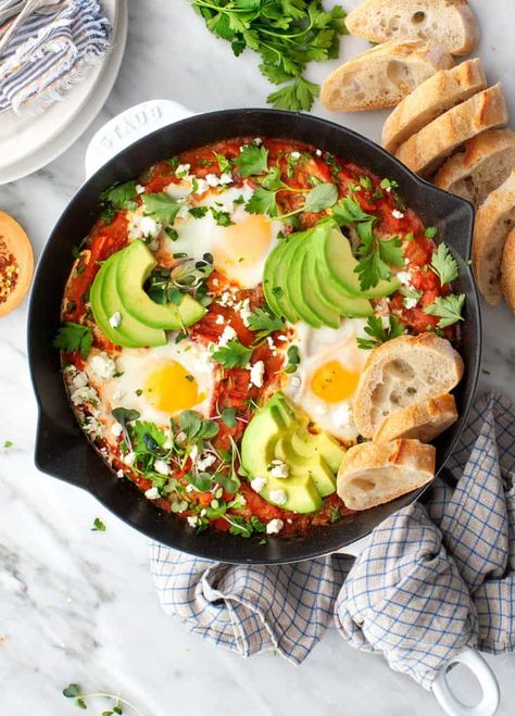 Best Shakshuka Easy Shakshuka Recipe, Easy Shakshuka, How To Make Shakshuka, Harissa Recipe, Shakshuka Recipe, Shakshuka Recipes, Pantry Recipes, Best Brunch Recipes, Dried Lentils