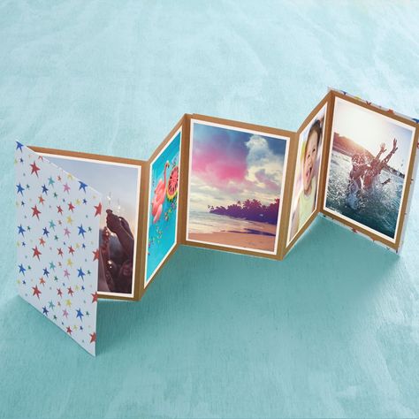 Folding photo book - make your own photo album - photos - pictures - picture DIY - memory book - DIY album Memory Book Diy, Make A Photo Album, Mini Photo Books, Diy Photo Book, Diy Mini Album, Teacher Photo, Throw It Back, Brag Book, Mini Photo Albums