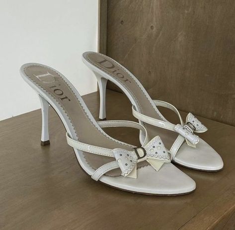 Harriet Kilpatrick, Y2k Heels, Dior Heels, Cristian Dior, Dior Girl, Pretty Heels, Shoes Heels Classy, Chic Heels, Bow Heels