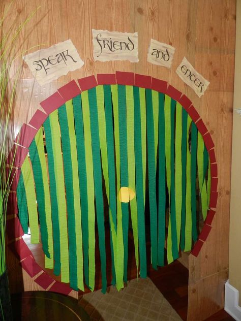 Lord Of The Rings Date Night, Hobbit Party Games, Lord Of The Rings Birthday, Fiona Y Shrek, Nerd Party, Hobbit Party, Fantasy Party, 33rd Birthday, Watch Party