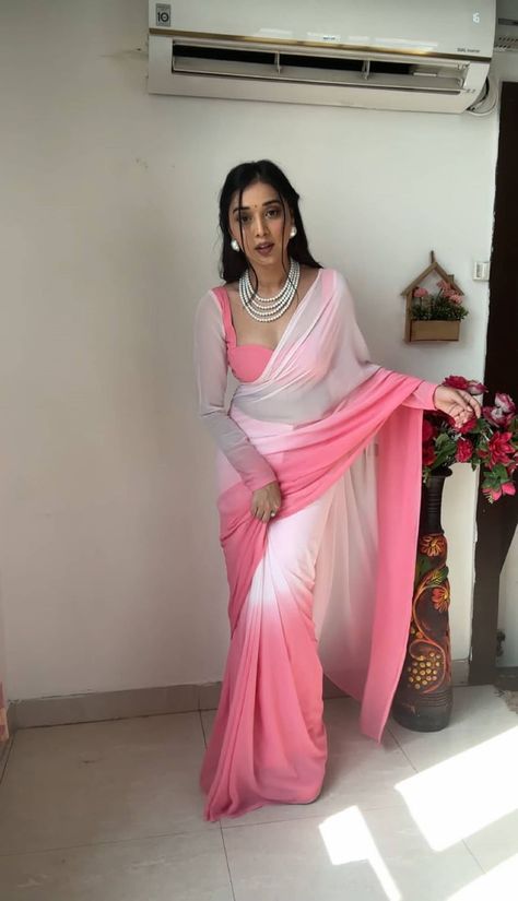 Readymade Sari, One Minute Saree, Saree Bollywood, Stitched Saree, Bridesmaid Saree, Lehenga Blouse Designs, Modern Saree, Indian Designer Sarees, Simple Sarees