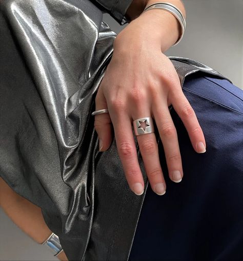 Wide Cuff Open Star Ring Antique Silver Chunky Celestial Band - Etsy Greece Etsy Silver Rings, Cool Rings Silver, Silver Ring Inspiration, Unisex Wedding Rings, Chunky Silver Rings Aesthetic, Chunky Silver Ring, Ring Inspo Silver, Stacked Rings Silver, Cool Silver Rings