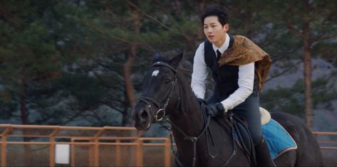 #vincenzo #kdrama #songjoongki Vincenzo Horse Riding, Vincenzo Kdrama, Song Joongki, Vincenzo Cassano, Laptop Wallpaper, A Horse, Bradley Mountain, Horse Riding, Bts Taehyung