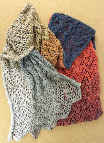 Crochet Scarves, Amigurumi Patterns, Gradient Yarn Projects, Scheepjes Whirl Crochet Patterns, Scheepjes Whirl Crochet, Crochet Scarfs, Poncho Crochet, Gradient Yarns, Yarn Cake
