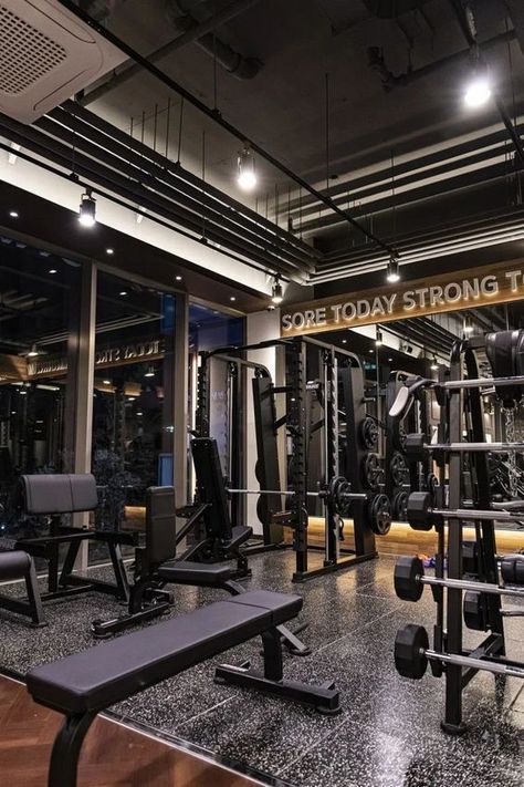 gym aesthetic| lifestyle| workout| fitness| photo Haarlem, Luxury Home Gym, Fitness Park, Dream Home Gym, Gym Design Interior, Home Gym Setup, Fitness Vision Board, Gym Setup, Gym Facilities