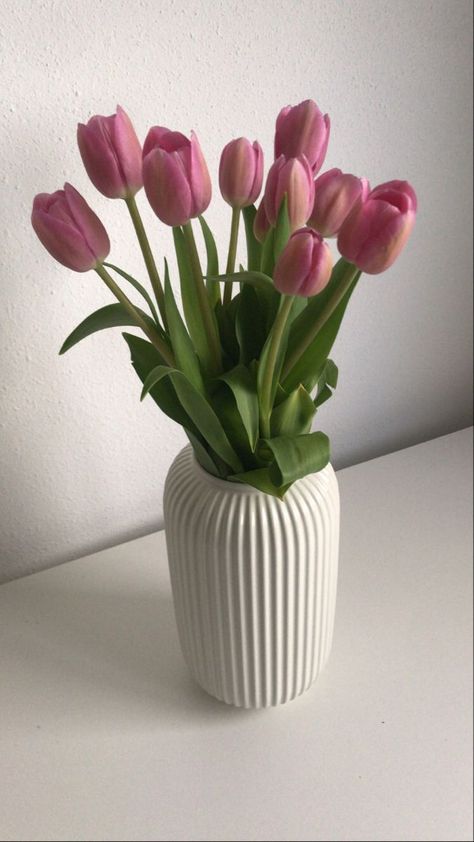 Flower Screensaver, Soft Pink Theme, Tulips In Vase, Nothing But Flowers, Flowers Bouquet Gift, Flower Therapy, Beautiful Bouquet Of Flowers, Fake Plants, Pink Tulips