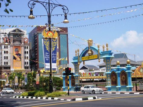capital of Brunei - Bandar Seri Begawan | what a long name o… | Flickr Travel Guides, World Cultures, Bandar Seri Begawan, Abdul Mateen, Muslim Countries, Europe Tours, Capital City, Brunei, Middle East