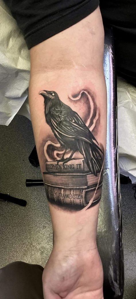 Edgar Allan Poe Raven Tattoo, The Stand Tattoo Stephen King, Poe Inspired Tattoos, Stephen King Inspired Tattoos, Stephen King Tattoo Sleeve, Edgar Allen Poe Raven Tattoo, Steven King Tattoos, Edgar Allan Poe Tattoo Ideas, Mary Shelley Tattoo