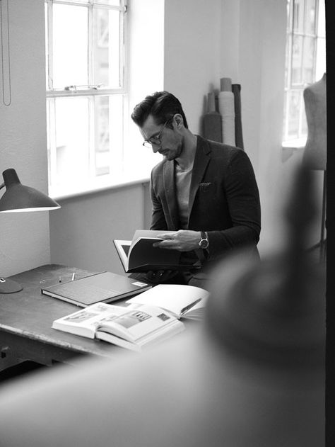 Icon of Style: Supermodel David Gandy Models MANGO Man Looks Long Haired Men, Business Man Photography, Composition Photo, Business Portrait Photography, Foto Portrait, Man Office, Corporate Portrait, Portrait Photography Men, Business Photoshoot