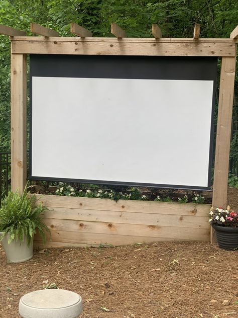 How to Make A Backyard Theater - The Holderness Family Dirt Yard Makeover On A Budget, Backyard Theater, Holderness Family, Diy Outdoor Movie Screen, Kid Friendly Backyard, Outdoor Movie Screen, Family Backyard, Backyard Oasis Ideas, Backyard Movie