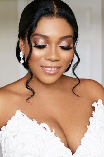 Natural Glam Wedding Makeup Black Women, Romantic Hairstyles Black Women, Black Bride Makeup, Black Wedding Makeup, Bridal Makeup For Brown Eyes, Bride Makeup Ideas, Black Brides Hairstyles, Black Bridal Makeup, Bride Hairstyles Updo