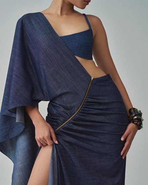 The Denim Saree of your dreams ✨ Couture, Haute Couture, Denim Indian Outfit, Denim Saree, Vinesh Phogat, Denim Fashion Outfits, Minimal Clothes, Denim Dress Outfit, Denim Tops