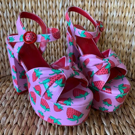 Strawberry Heels, Green Strawberries, Strawberry Clothing, Purple Strawberry, Dolls Kill Shoes, Pretty Heels, Cute Shoes Heels, Sugar Thrillz, Mic Drop