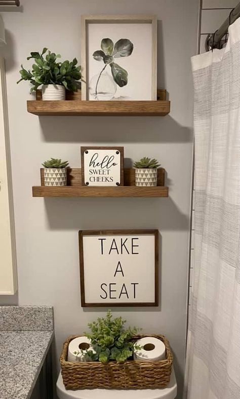 Small Bathroom Decoration, Bilik Air, Chic Bathroom Decor, Half Bathroom Decor, Bathroom Counter Decor, Toilet Room Decor, Bathroom Shelf Decor, Small Bathroom Organization, Restroom Decor