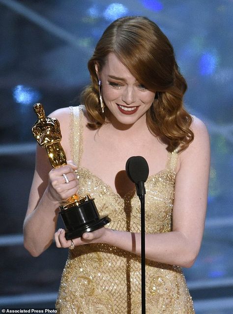 Emma Stone accepts the award for best actress in a leading role for "La La Land" at the Oscars on Sunday, Feb. 26, 2017, at the Dolby Theatre in Los Angeles. (Photo by Chris Pizzello/Invision/AP) Logan Lerman, Amanda Seyfried, Actress Career, Hollywood Aesthetic, Best Actress Oscar, My Future Job, Life Vision Board, Dream Career, Future Lifestyle