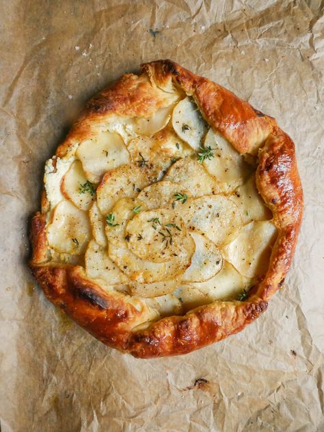 Potato Tart with Garlic Confit & Sour Cream Puff Pastry Cream Puff Pastry, Potato Tart, Potato Galette, Puff Pastry Cream Puffs, French Potatoes, Brie Puff Pastry, Garlic Confit, Puff Pastries, Potato Cheese