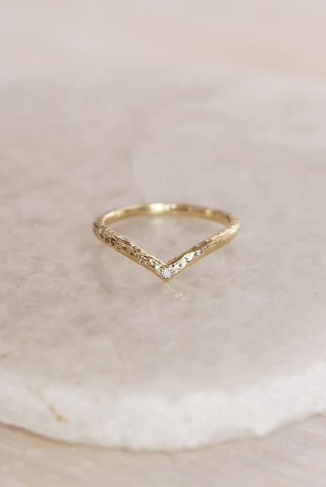 Twig Engagement Ring Set, Vintage Inspired Wedding Band, Nature Inspired Wedding Bands, Low Profile Engagement Rings, Nature Inspired Wedding Ring, Nature Wedding Ring, Wedding Nature, Contour Band, Unique Bridal Jewelry